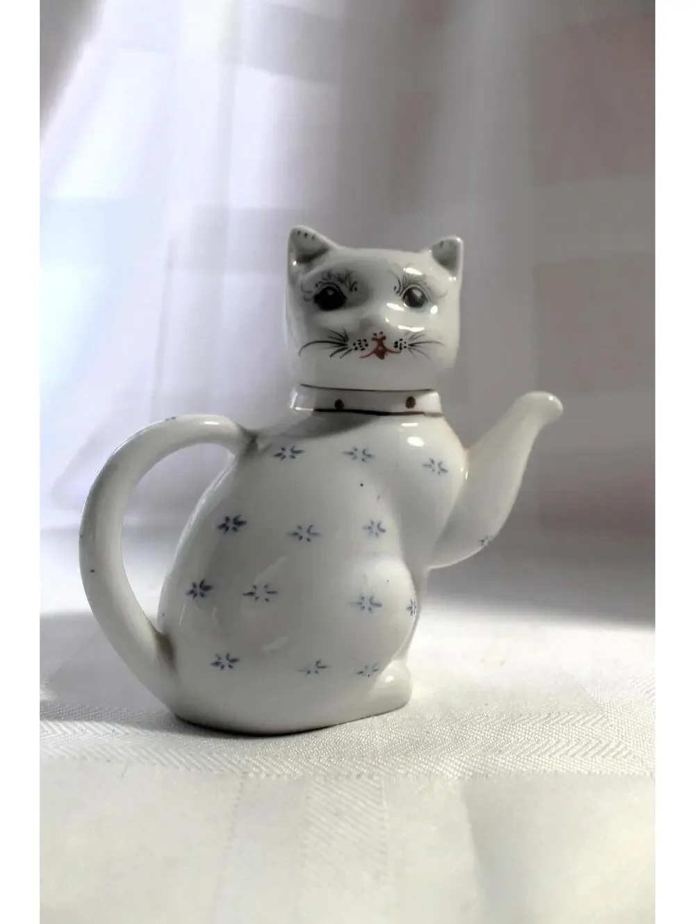 Mid-Century Lucky Cat Teapot or Creamer